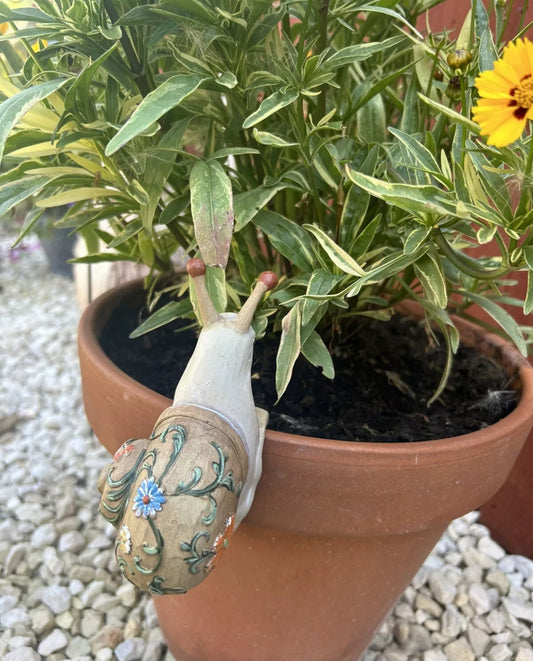 Boho floral garden snail pot hanger