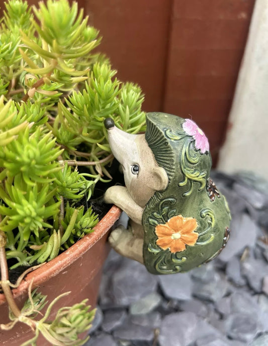 Boho floral hedgehog pot hanger