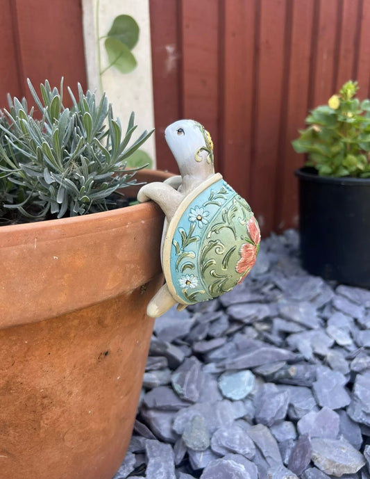 Boho floral tortoise pot hanger