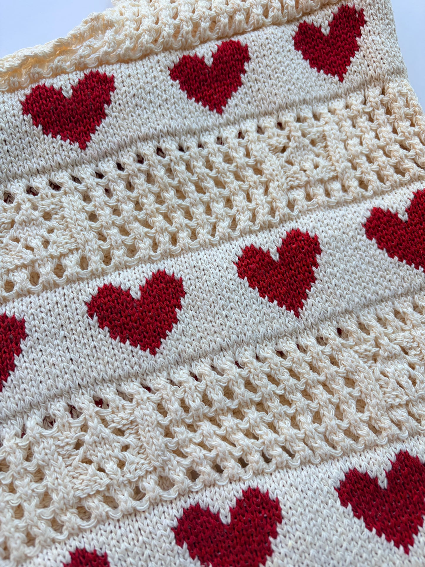 Heart knit slouch tote bag