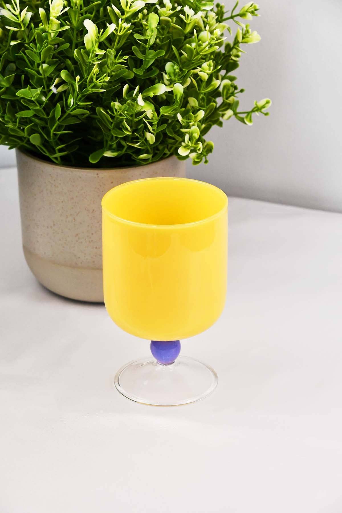 Mujunhyuk Heat Resistant Glass Goblet - Yellow
