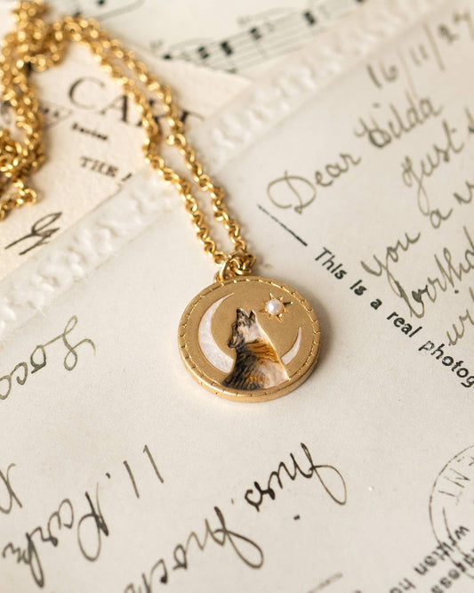 Wolf Spirit Guide Pendant Necklace - UK, US & EU